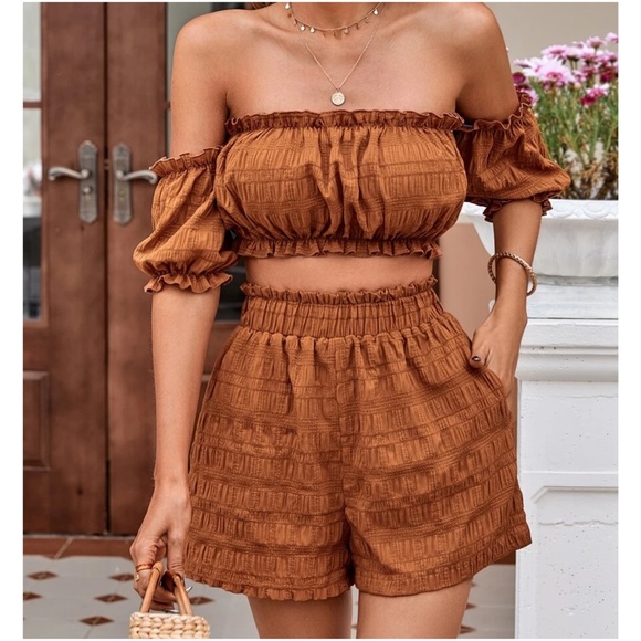 Pants - Boho Off Shoulder Top Pocket Shorts Set
